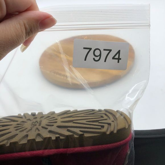 UGG Boots Shoes Girls 10 Pink Suede Winter Bootie Button Casual - Picture 9 of 9